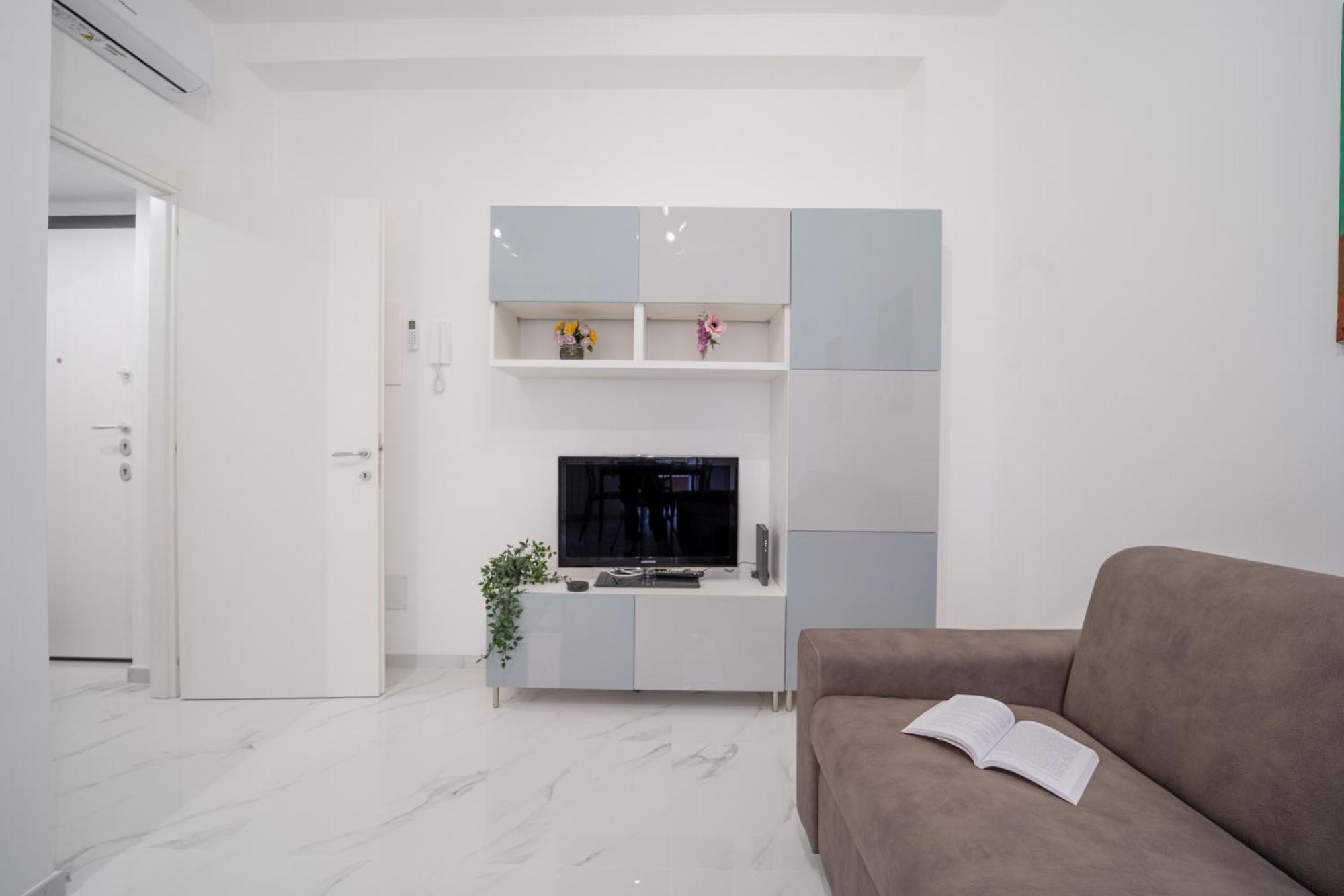 I Host - Palmanova 187 Mailand