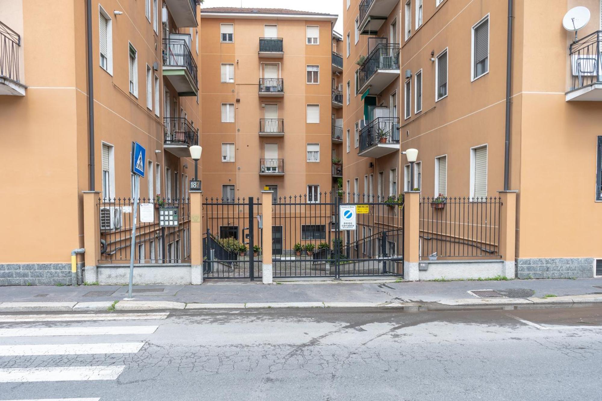 I Host - Palmanova 187 *